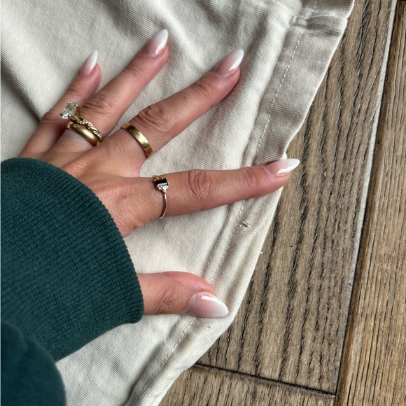 Nike Sportswear Classic Women's T-Shirt Natural Nude Size XS SET OF 2 - Picture 14 of 15